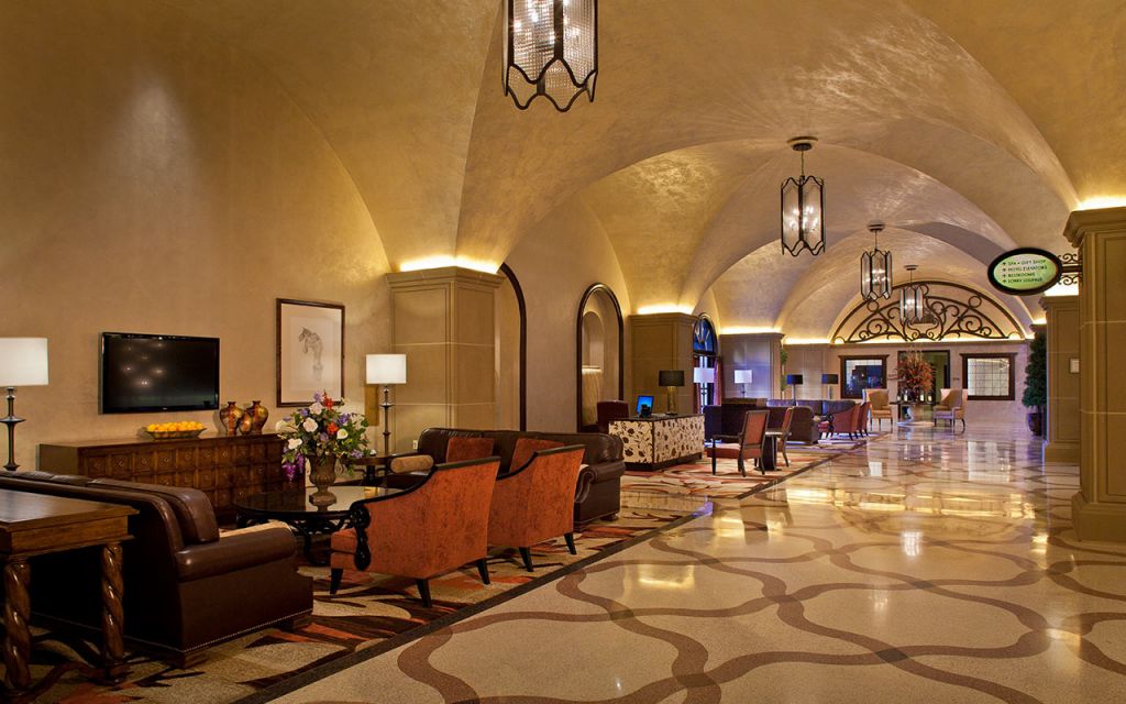 casino-del-sol-concierge
